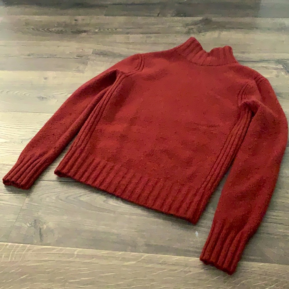 - Bought from J Crew (tag says Point Sur)